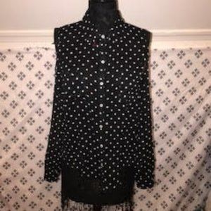 📍🚨LAST CALL 🚨📍🚨 
BONGO SZ Large- Polka dot Sheer Open shoulder Long Sleeve